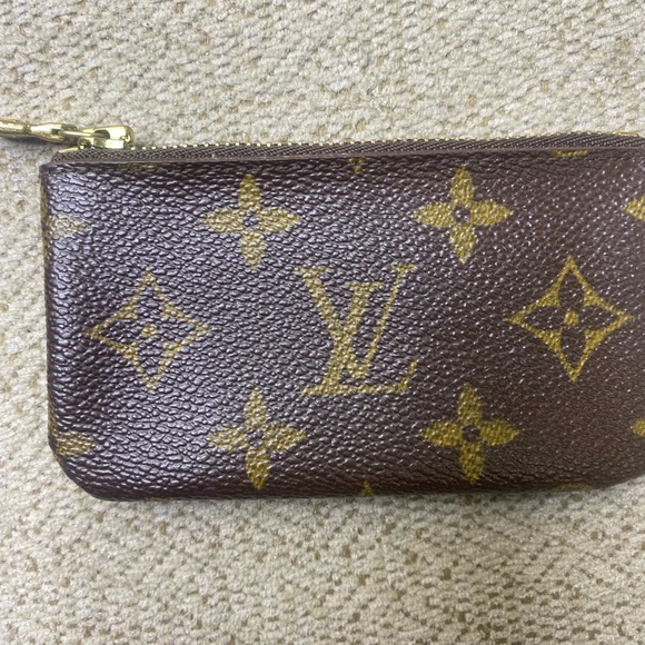 Louis Vuitton Accessories - Louis Vuitton Coin Card Holder Damier